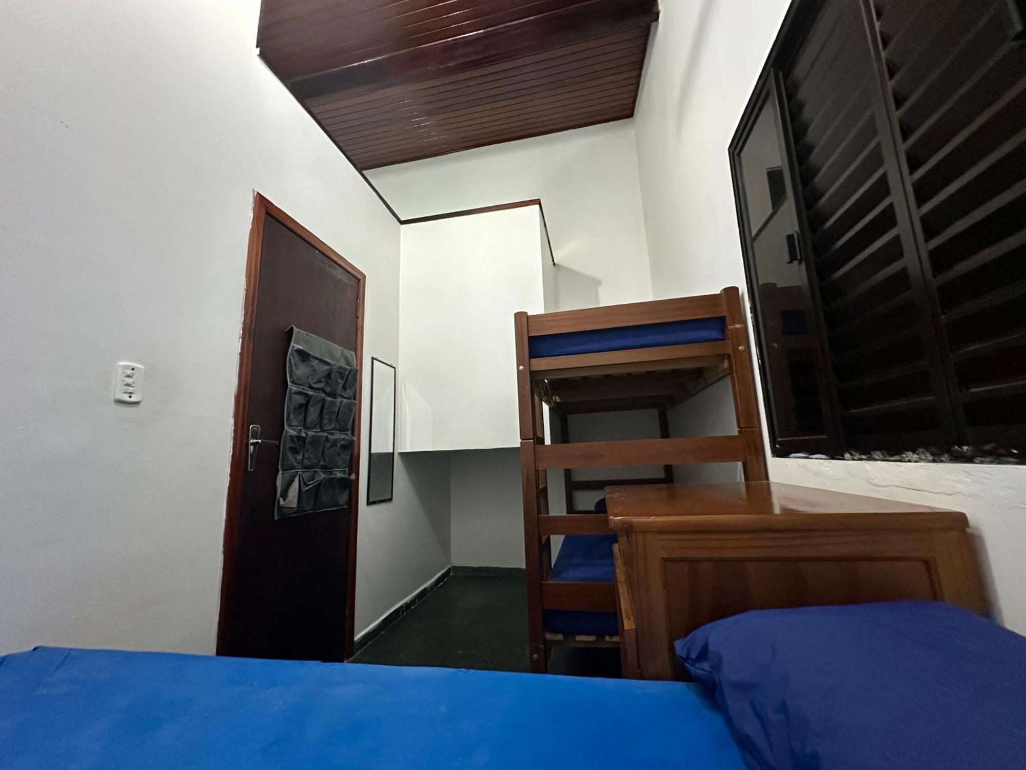 Triplex Piscina Churrasqueira Lava E Seca Wi-Fi E 2 Tvs Em Condominio Com 90M2 No Centro De Ubatuba Bagian luar foto