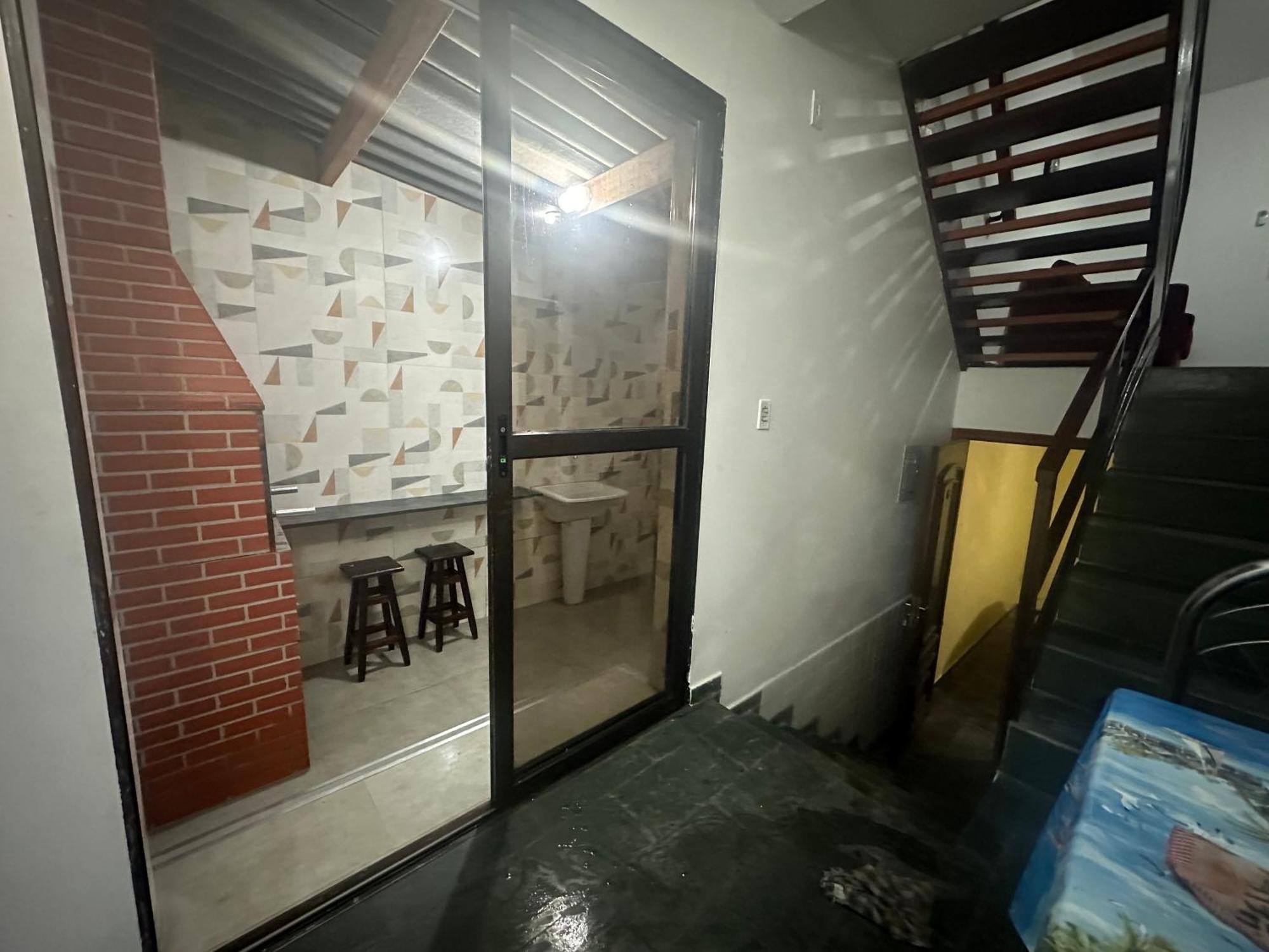 Triplex Piscina Churrasqueira Lava E Seca Wi-Fi E 2 Tvs Em Condominio Com 90M2 No Centro De Ubatuba Bagian luar foto