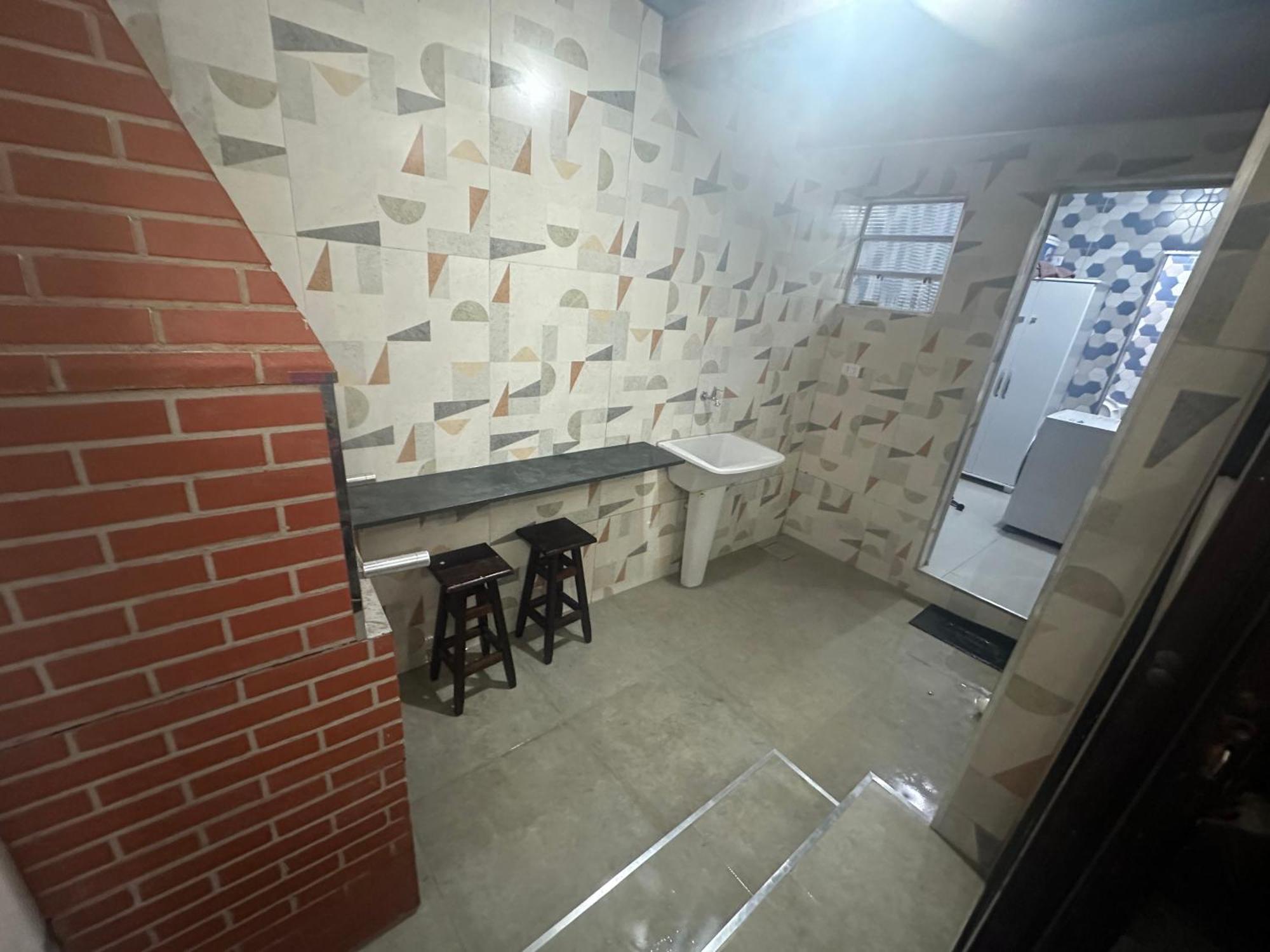 Triplex Piscina Churrasqueira Lava E Seca Wi-Fi E 2 Tvs Em Condominio Com 90M2 No Centro De Ubatuba Bagian luar foto