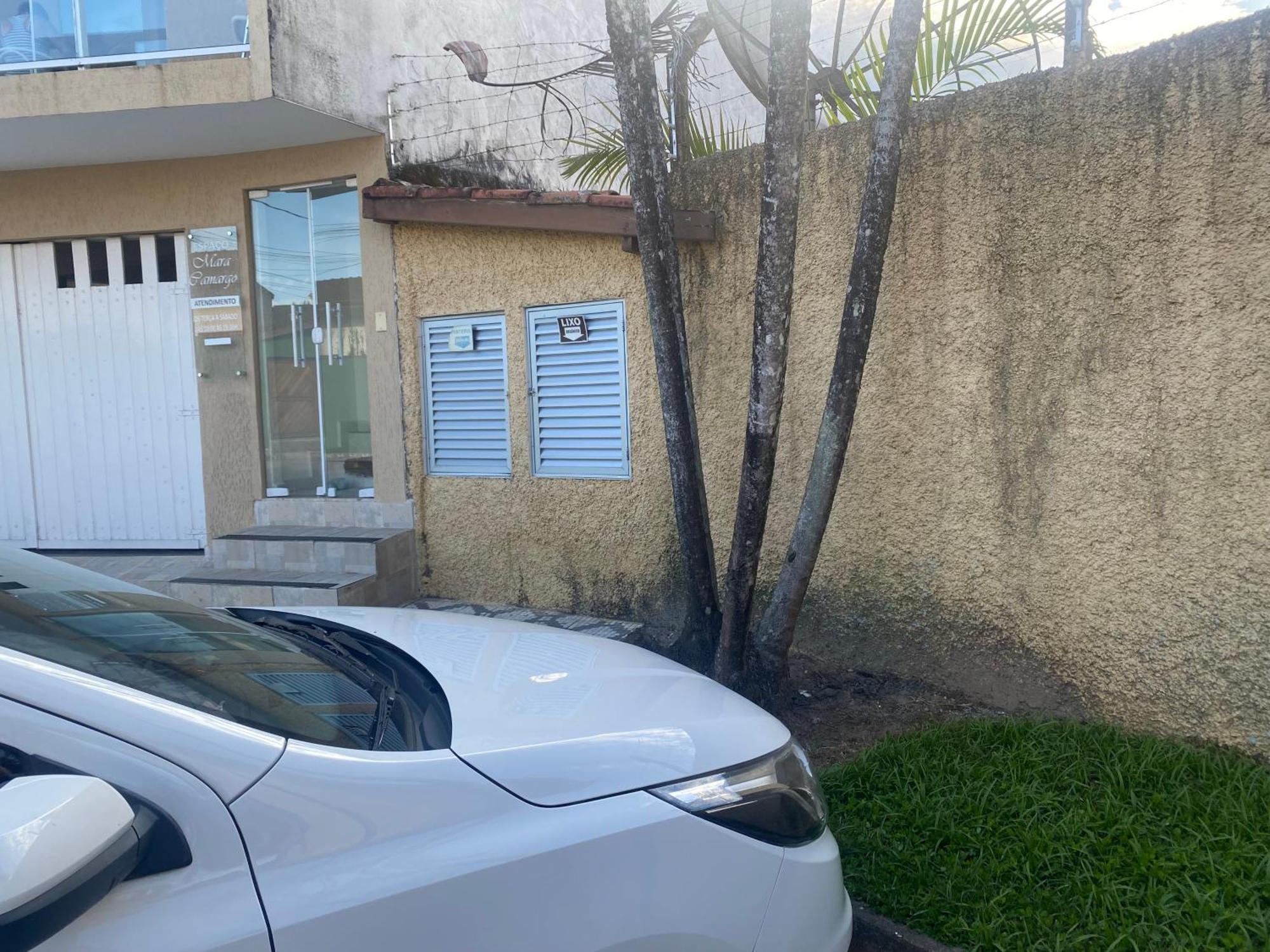 Triplex Piscina Churrasqueira Lava E Seca Wi-Fi E 2 Tvs Em Condominio Com 90M2 No Centro De Ubatuba Bagian luar foto