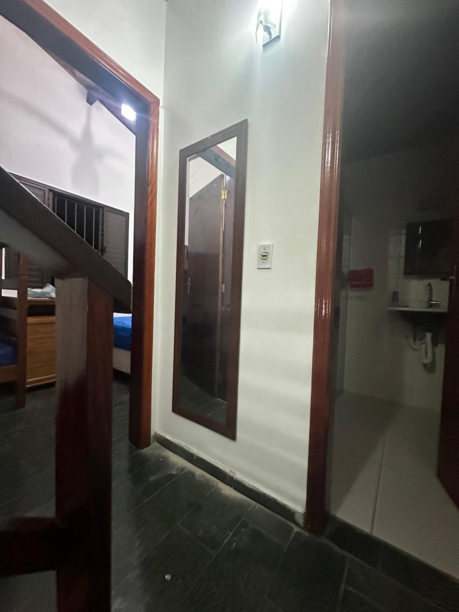 Triplex Piscina Churrasqueira Lava E Seca Wi-Fi E 2 Tvs Em Condominio Com 90M2 No Centro De Ubatuba Bagian luar foto