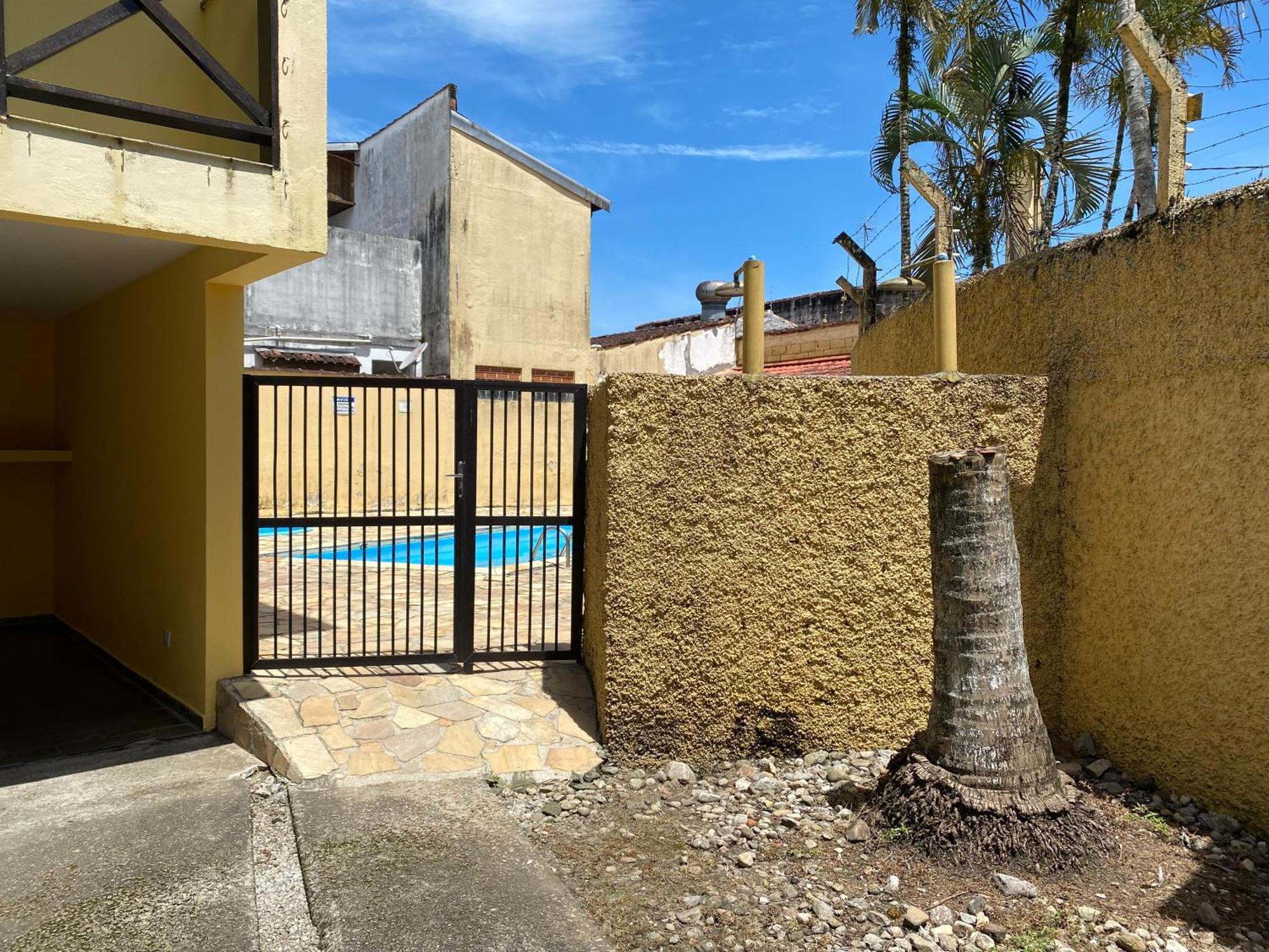 Triplex Piscina Churrasqueira Lava E Seca Wi-Fi E 2 Tvs Em Condominio Com 90M2 No Centro De Ubatuba Bagian luar foto