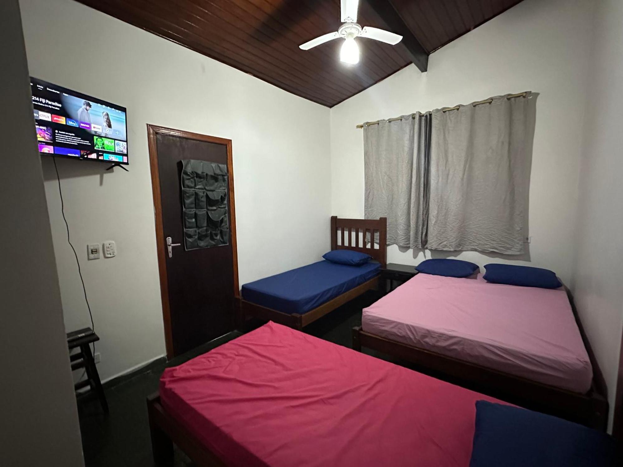 Triplex Piscina Churrasqueira Lava E Seca Wi-Fi E 2 Tvs Em Condominio Com 90M2 No Centro De Ubatuba Bagian luar foto